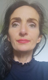 Profile of Nicola Jones